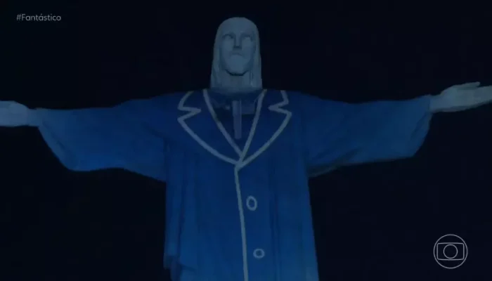 cristo-redentor-homenageou-silvio-santos-1724034259748_v2_900x506 (1)